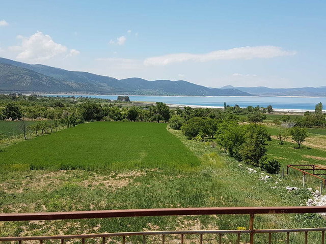 SALDA GÖLÜ MANZARALI 7,5 DÖNÜM İÇİNDE SIFIR VİLLA