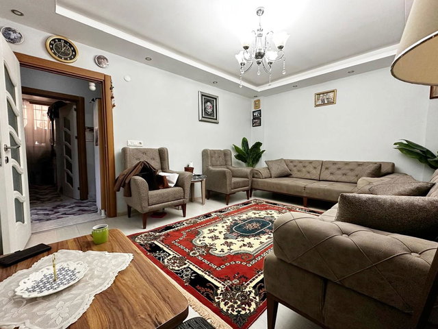 ESENYURT MEYDANA 5 DK BAHÇELİ GENİŞ 2+1 SATILIK DAİRE!