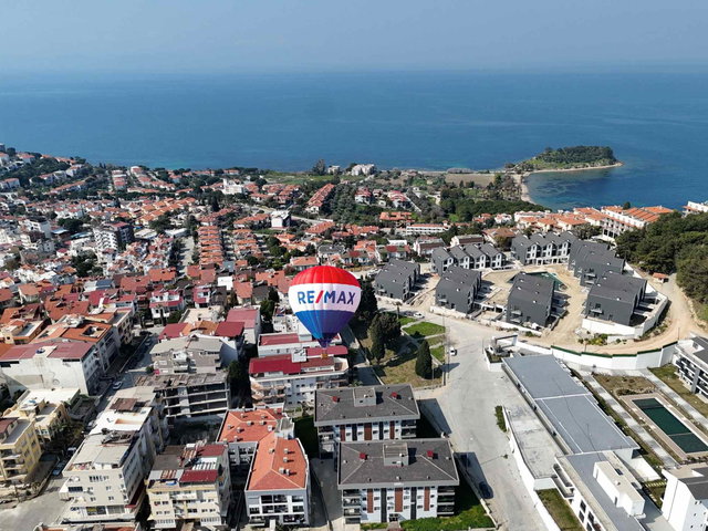 KUŞADASI ŞEHİR İÇİNDE BAHÇELİ YAŞAM – MODERN TERS DUBLEKS DAİRE