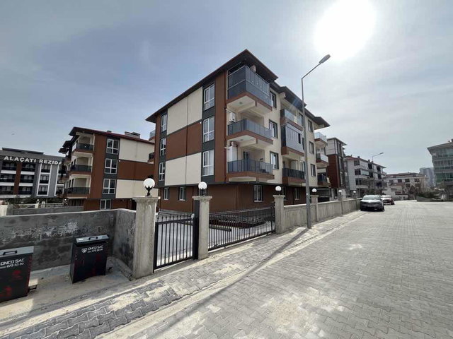 REMAX LAVANDA GÜVENCESİYLE ŞEYHSİNAN DA SIFIR HAVUZLU SİTEDE
