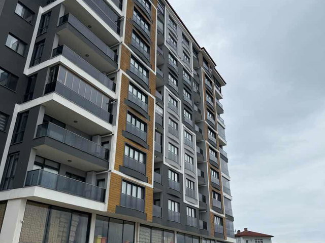 REMAX'DAN ALİPAŞA'DA DENİZE SIFIR BAKIMLI KREDİYE UYG. 3+1 DAİRE