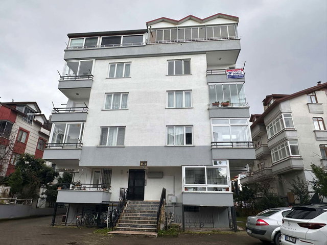 AKYAZI MAHALLESİ'NDE DENİZE 50 METRE 2+1 KİRALIK FERAH DAİRE
