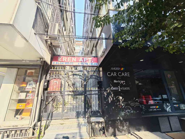 ŞİRİNEVLER MAHALLESİ’NDE MERKEZİ KONUMDA 135 M² GENİŞ 3+1 SATILIK DAİRE