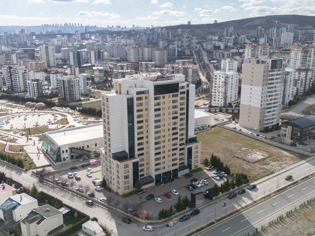 BAĞLICA OZAN TOWER'DA GENIŞ VE KULLANIŞLI 2+1 KİRALIK DAİRE