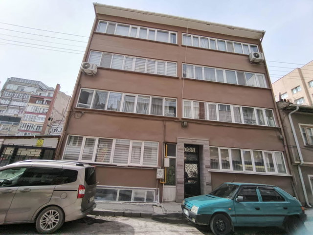 RE/MAX MOD'DAN DELİKLİTAŞTA YATIRIMLIK BAHÇELİ 2+1 SATILIK DAİRE