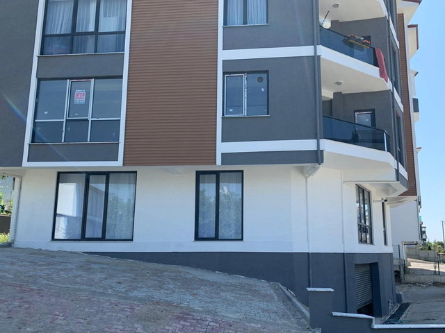 ÇİFTLİKKÖY MERKEZİ KONUMDA KİRALIK 2+1 EŞYALI DAİRE