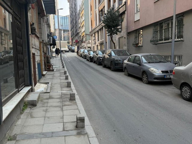 REMAX PRO NIL DEN ŞIŞLI MERKEZ DE PIRIL PIRIL DAIRE