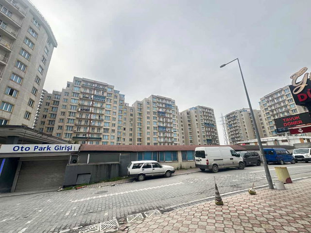 ESENYURT ESILA KENT SITESI SATILIK 3+1 EBEVEYN BANYOLU DAIRE
