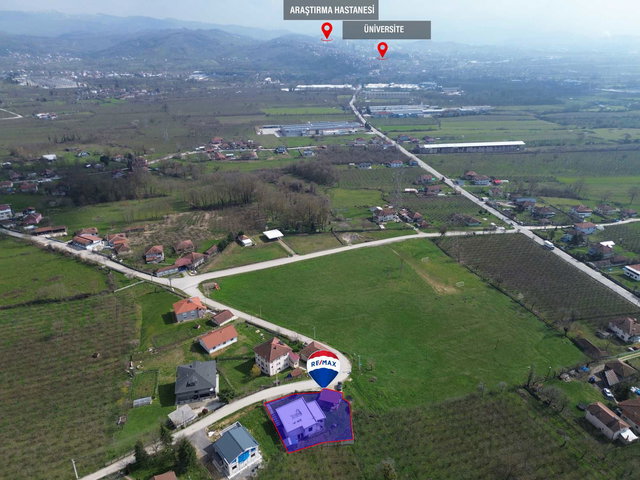 REMAX DİA'DAN DÜZCE AYNALI KÖYÜNDE 780 M² SATILIK MÜSTAKİL EV