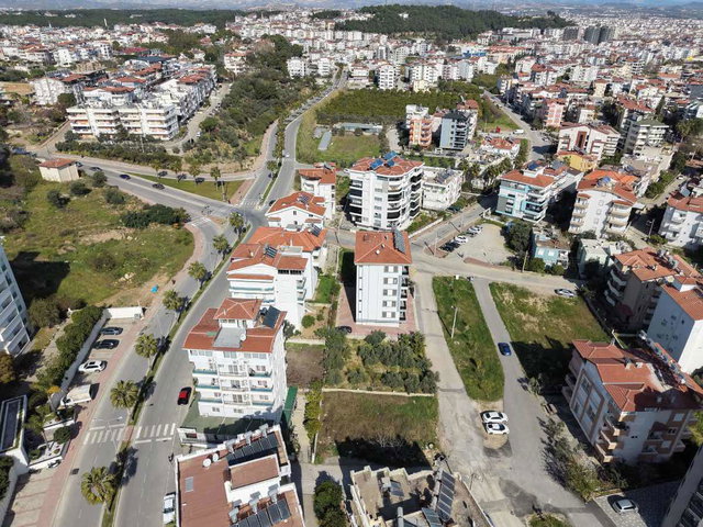 AYDINEVLER MH TEK DAİRE ÜZERİNE ASANSÖRLÜ SATILIK 4+1 DAİRE