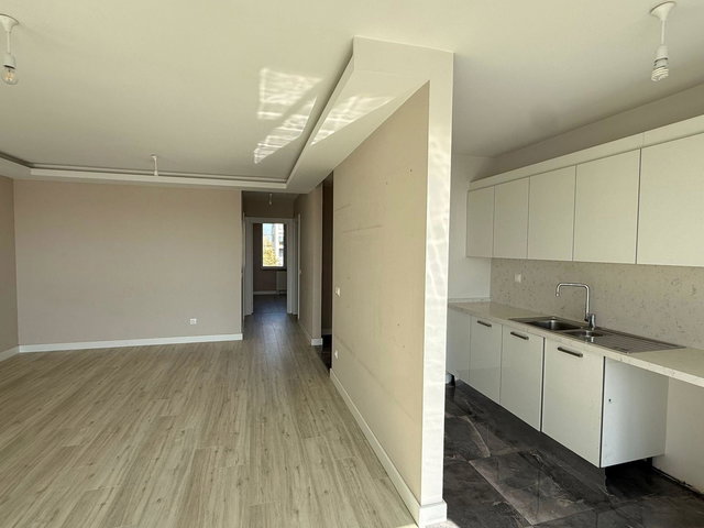 İZMİT ÇAYIRKÖY SEMT KOCAELİ SİTESİNDE SATILIK  2+1 BOŞ  DAİRE