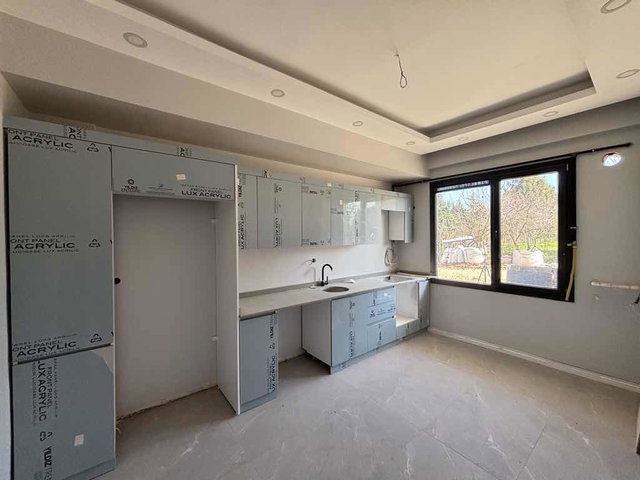 KARTEPE SARIMEŞE TRİBLEX 250 METRE² KİRALIK