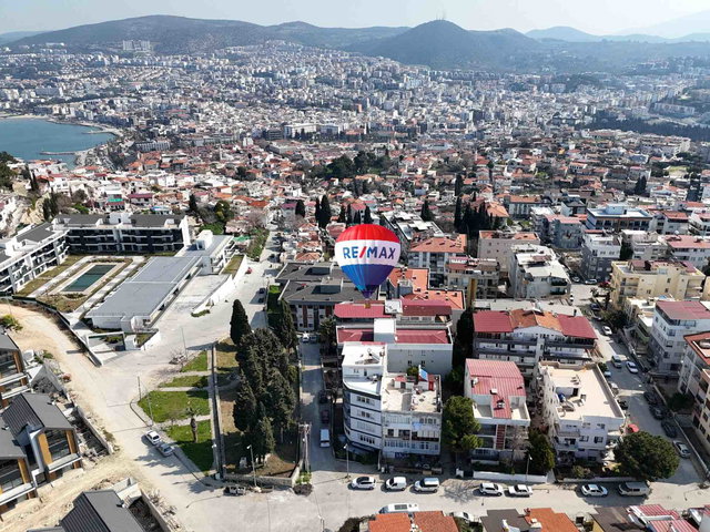 KUŞADASI ŞEHIR İÇINDE BAHÇELI YAŞAM – MODERN-GENIŞ TERS DUBLEKS