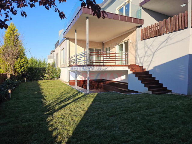 YALOVA REMAX ŞEHİR'DEN SAKURA PARK'TA SATILIK LÜKS VİLLA