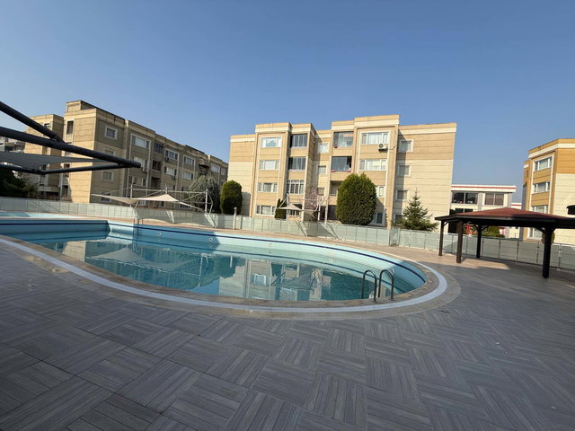 İZMİT ALİKAHYA MAH. KAVANİUM 833 SİTESİ İSKANLI BOŞ İÇİ SIFIR SATILIK 3+1 DAİRE