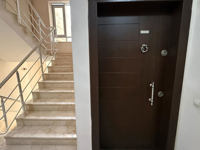 İZMİT ALİKAHYA MAH. KAVANİUM 833 SİTESİ İSKANLI BOŞ İÇİ SIFIR SATILIK 3+1 DAİRE
