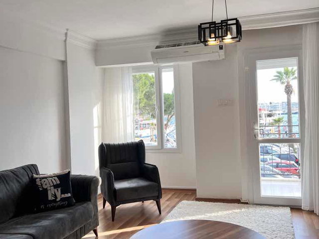 ÇEŞME MERKEZDE DENİZ MANZARALI 3+1 KİRALIK DAİRE