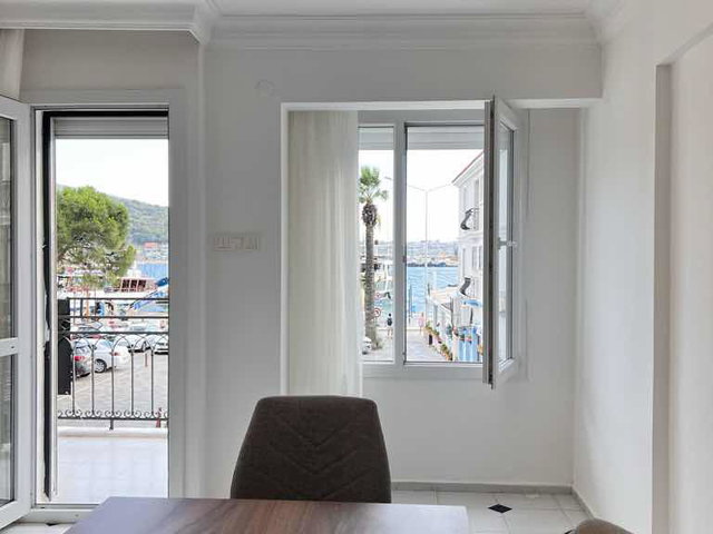 ÇEŞME MERKEZDE DENİZ MANZARALI 3+1 KİRALIK DAİRE