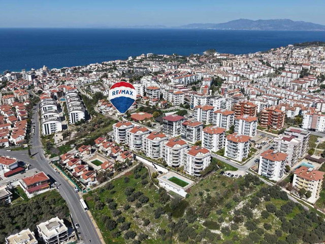 KUŞADASI SATILIK KADINLAR DENİZİ’NDE ÖNÜ AÇIK DENİZ MANZARALI 3+1 DAİRE