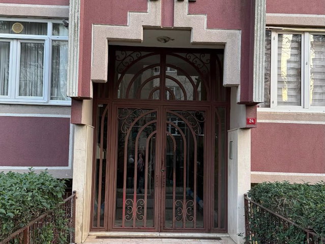 BAŞAKŞEHIR IKINCI KISIM SATILIK 3+1