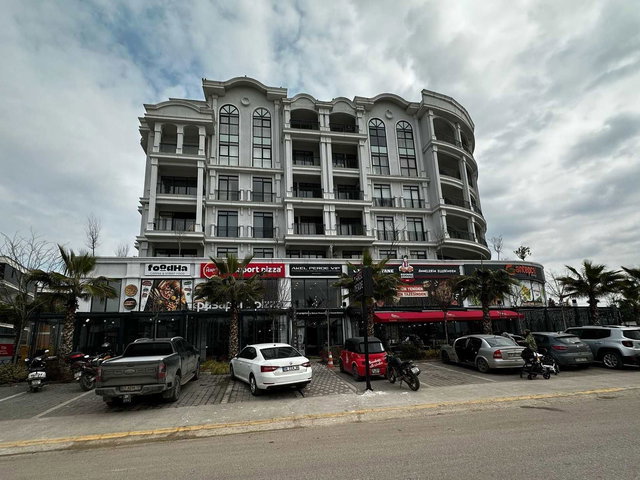 KARTEPE ZERAY EFFECT SATILIK BAHÇELİ ARAKAT 3+1 DAİRE