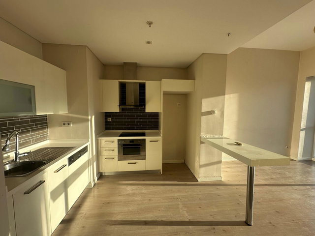 KARTAL ÇUKUROVA TOWER'DA 3.KAT 1+1 SATILIK DAIRE