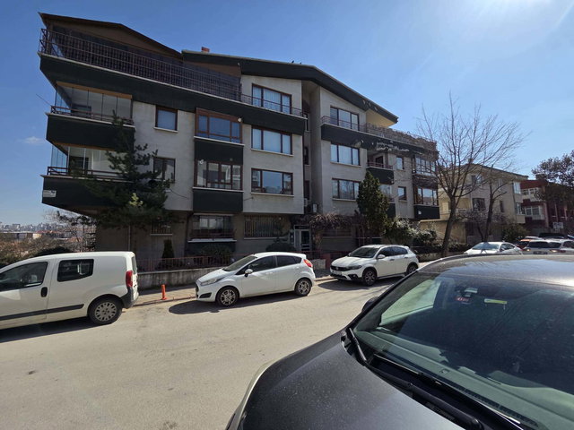 SEYRANBAĞLARI SATILIK 4+1 TERS DUBLEKS 220 M2 DAİRE