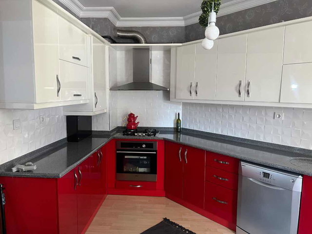 ÇUKURAMBAR'DA 3 GENİŞ BALKONLU FERAH DAİRE