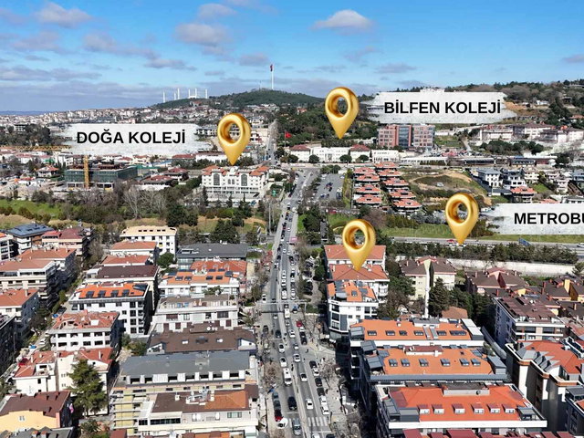 ACIBADEM OKULLAR BÖLGESİNDE METROBÜSÜN YANINDA GENİŞ 3+1