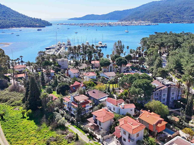 MARMARIS ADAKÖY’DE, DENIZE 70 METRE MESAFEDE SATILIK ULTRA LÜKS MÜSTAKIL VILLA (5+2)