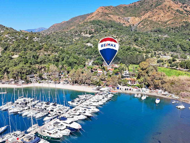 MARMARIS ADAKÖY’DE, DENIZE 70 METRE MESAFEDE SATILIK ULTRA LÜKS MÜSTAKIL VILLA (5+2)