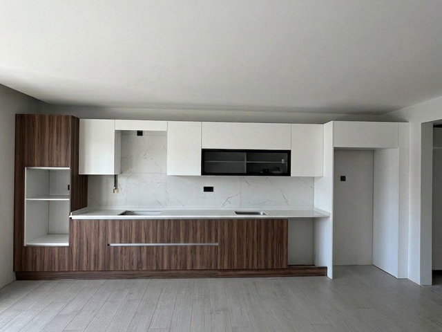 RE/MAX BEYAZ’DAN 30 AĞUSTOS ZAFER MAHALLESI’NDE BUTIK SITEDE GENIŞ 2+1 SATILIK DAIRE