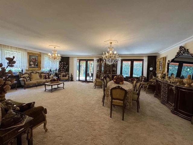 REMAX TEN BÜYÜKÇEKMECE'DE 16 ODA VE HAVUZLU 1006 M2 ARSALI VİLLA
