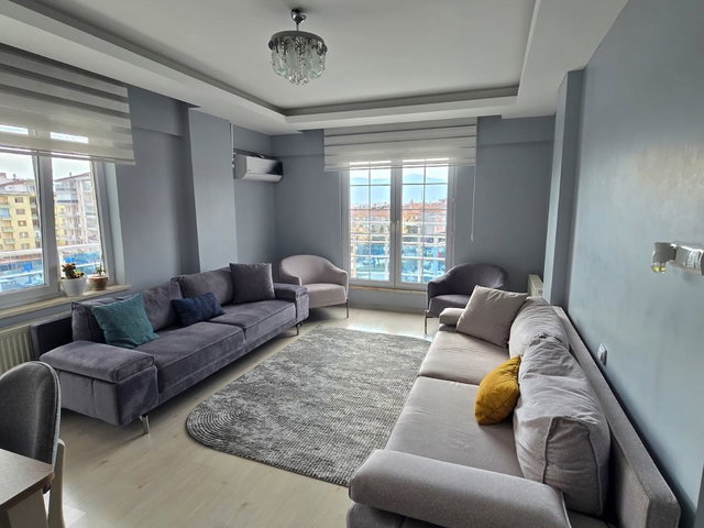 GAZİ MAHALLESİ’NDE CADDE ÜSTÜNDE SATILIK GÜNEY CEPHE 3+1 DAİRE