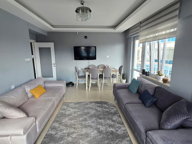 GAZİ MAHALLESİ’NDE CADDE ÜSTÜNDE SATILIK GÜNEY CEPHE 3+1 DAİRE