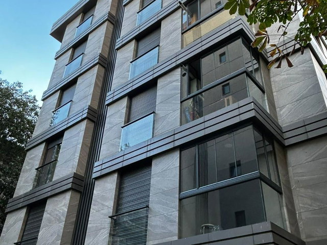 ERENKÖY ETHEMEFENDİ CAD'DE BAHÇELİ 2+1 KİRALIK İŞ YERİ