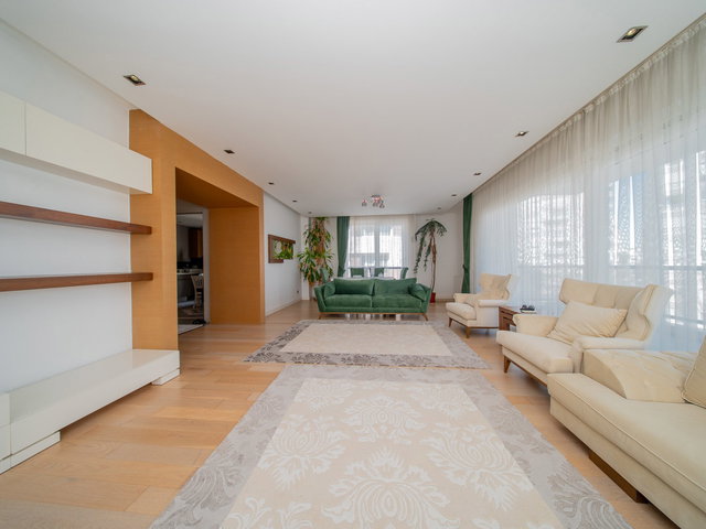ATILGAN KONAKLARINDA SATILIK 3+1 KATTA TEK DAİRE
