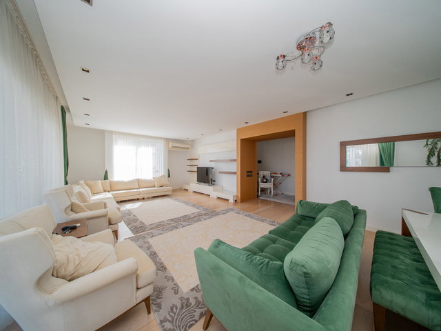 ATILGAN KONAKLARINDA SATILIK 3+1 KATTA TEK DAİRE