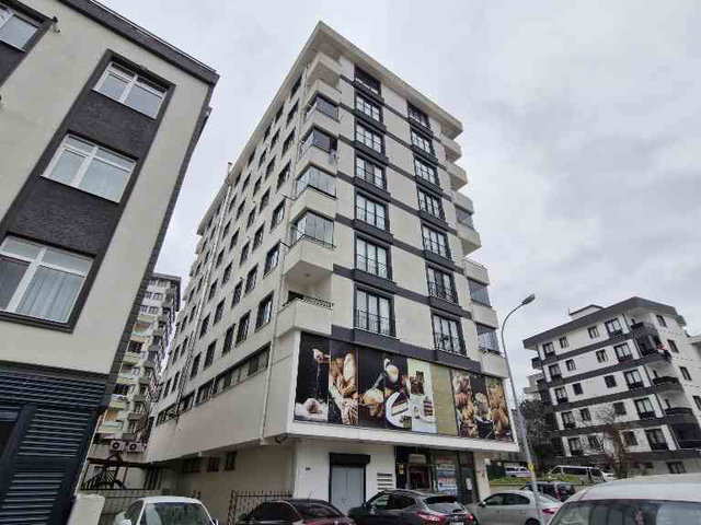 CUMHURİYET MAHALLESİ YENİ BİNADA SATILIK 2+1 KULLANIŞLI DAİRE