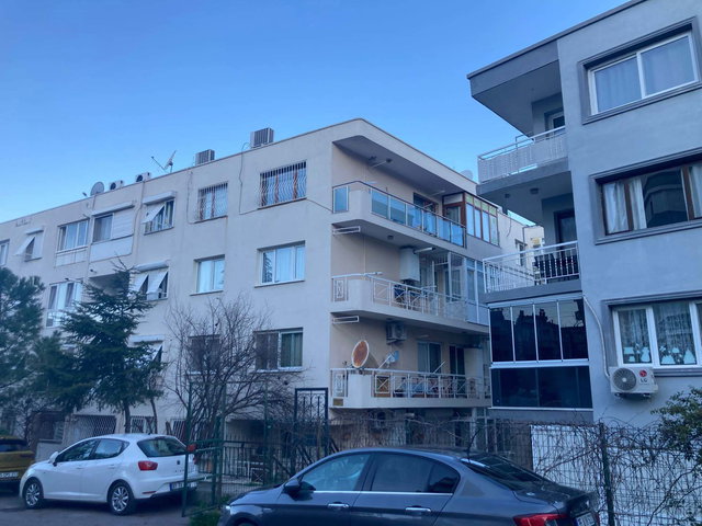 KARABAĞLAR ADNAN SÜVARI'DE MERKEZI KONUMDA 3+1 DAIRE