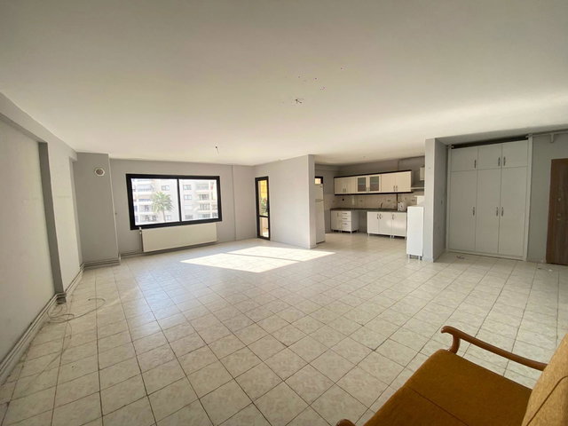 REMAX RİNA'DAN KOYTÜR2 SİTESİNDE 3+1 DAİRE