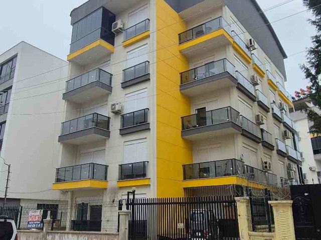 MERKEZİ KONUMDA SATILIK  ARAKAT 1+1 DAİRE