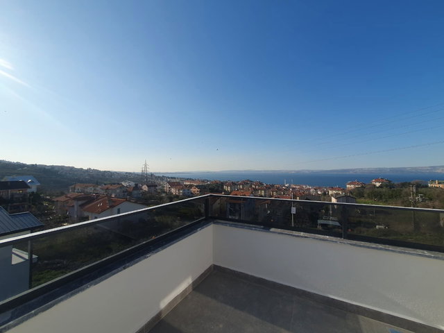 REMAX FREKANS'TAN 3+1 BAHÇE VE ÇATI DUBLEKS SATILIK DAİRELER