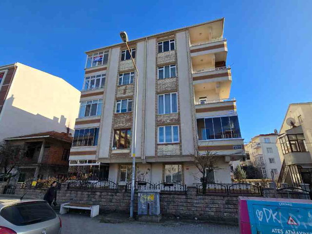 LÜLEBURGAZ E5 KARAYOLUNA CEPHE SATILIK 3+1 DAİRE