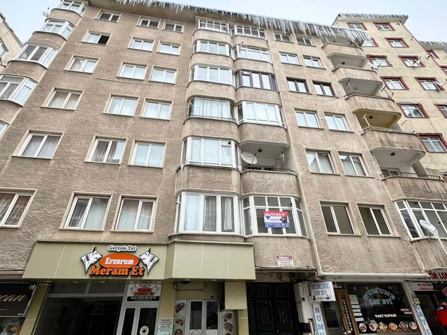REMAX İLKE'DEN ŞEHİR MERKEZİNDE 3+1 KİRALIK DAİRE