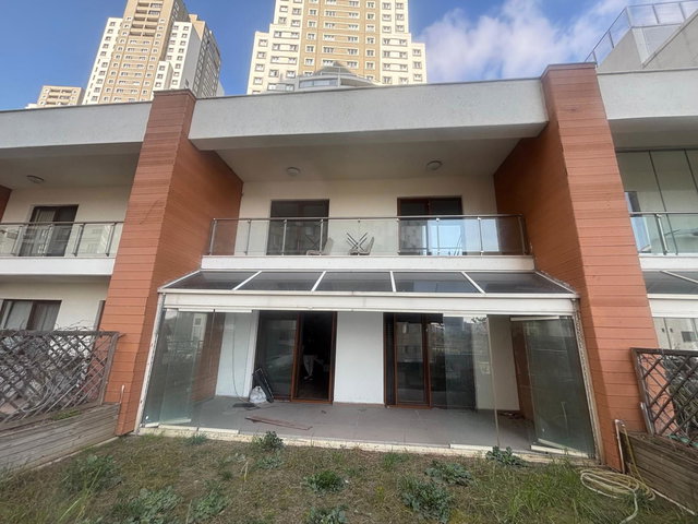 REGNUM ASTRA TOWERS DA KULLANIŞLI SİTE İÇİ VİLLA