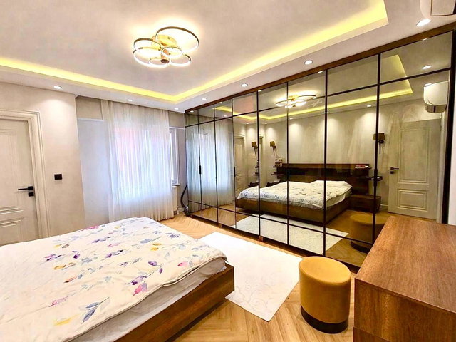 ÇEKMEKÖY EKŞİOĞLU SULTANEVLERİ SİTESİNDE YENİLENMİŞ AKILLI EV SİSTEMLİ 3+1 SATILIK DAİRE