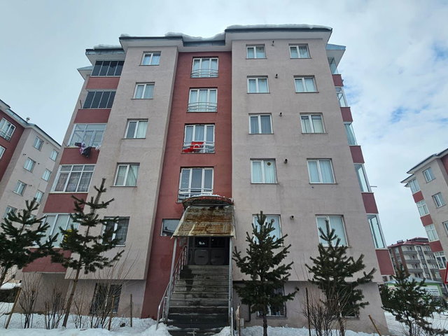 REMAX İLKE'DEN YILDIZKENT'TE 2+1 SATILIK DAİRE