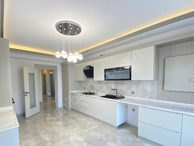 REMAX İLKE'DEN YILDIZKENT TOWER LİFE'DA 4+1 SATILIK LÜX DAİRE