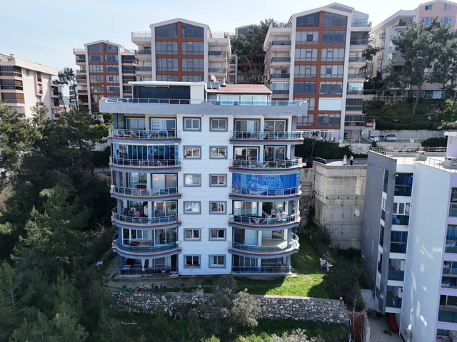 KUŞADASINDA SATILIK DENİZ MANZARALIDUBLEKS DAİRE